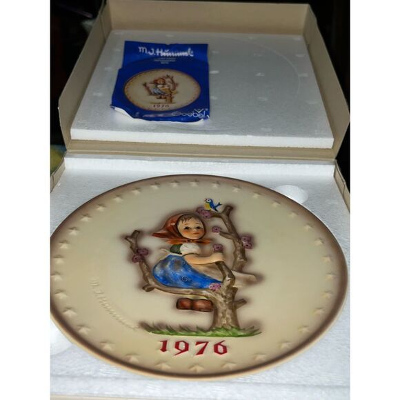 Goebel M.J. Hummel 1976 Annual Plate - Picture 3 of 12